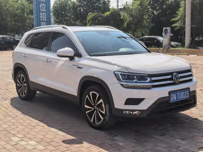 Volkswagen Tharu 2022 Model 280TSI 2WD Deluxe Edition – фото 3