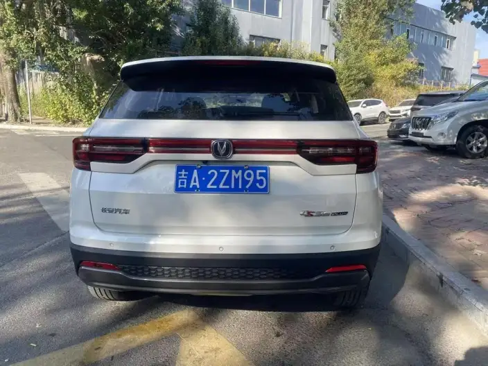 Changan CS35 PLUS 2022 Model 1.6L GDI Manual Luxury Model – фото 5