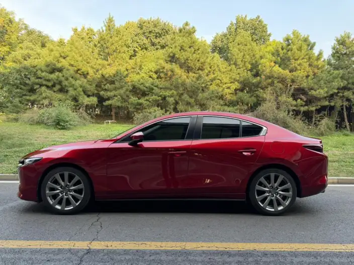 Mazda3 Axela 2022 Model 2.0L Automatic Zhi Ya Edition – фото 3