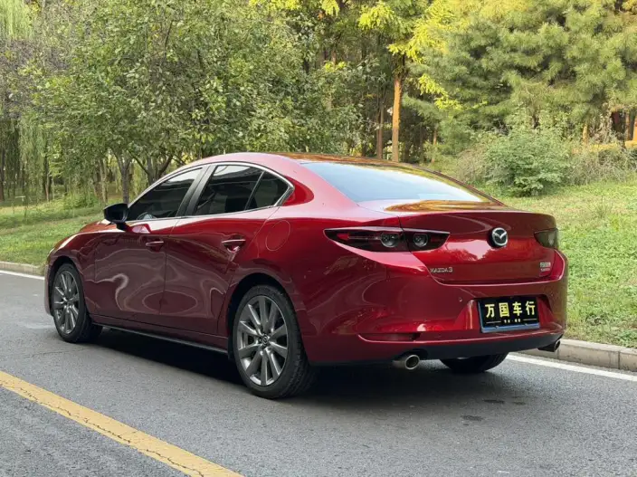 Mazda3 Axela 2022 Model 2.0L Automatic Zhi Ya Edition – фото 4