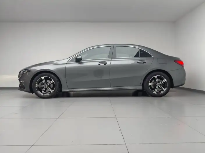 Mercedes-Benz A-class 2024 Model Facelift II A 200 L Fashion Edition – фото 4