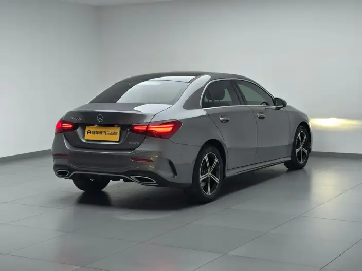 Mercedes-Benz A-class 2024 Model Facelift II A 200 L Fashion Edition – фото 7