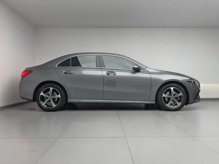 Mercedes-Benz A-class 2024 Model Facelift II A 200 L Fashion Edition – фото 8