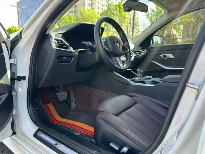 BMW 3 Series 2021 Model 325Li M Sports Set – фото 9