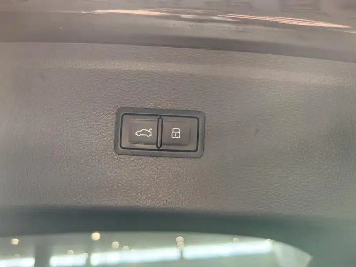 Audi Q5L 2022 Model Facelift 40T Luxury Dynamic Model – фото 7