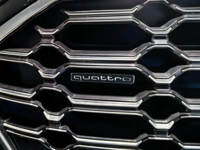 Audi Q5L 2022 Model Facelift 40T Luxury Dynamic Model – фото 10