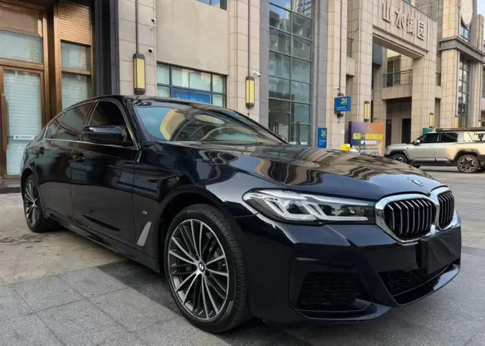 BMW 5 Series 2023 Model 530Li Leading Model Luxury Set – фото 3