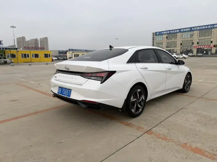 Hyundai Ioniq 2023 Model 1.5L CVT GLX Elite Edition – фото 6