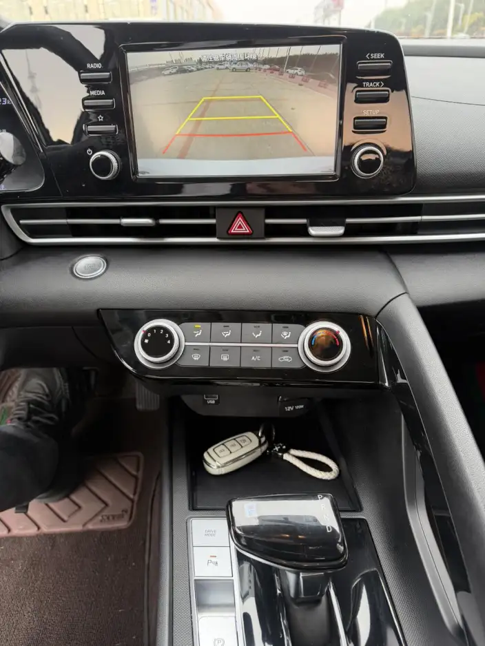 Hyundai Ioniq 2023 Model 1.5L CVT GLX Elite Edition – фото 10