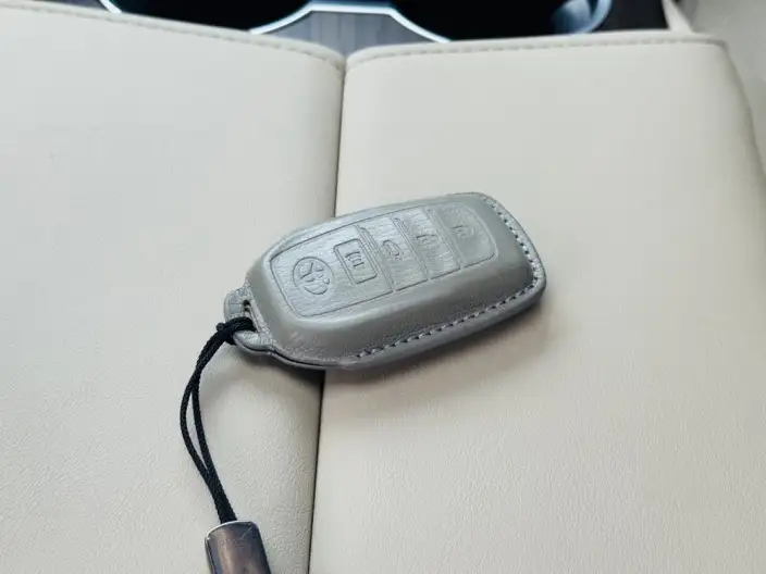 Land Cruiser (import 2024 Model 3.3T Automatic 4WD 7 seat Parallel Imported – фото 6