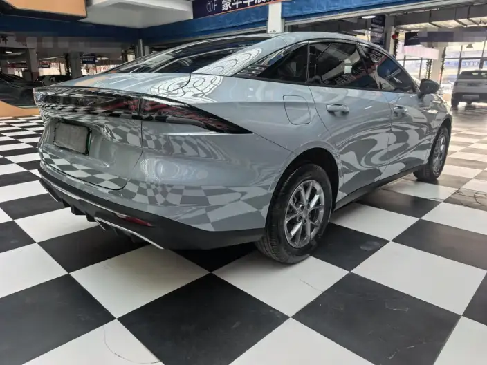 Geely Galaxy L6 2025 Model 1.5 EM-i DHT 60KM Voyage Edition – фото 5