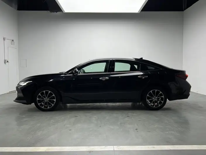 Toyota Avalon 2023 Model 2.0L CVT Deluxe Edition – фото 4