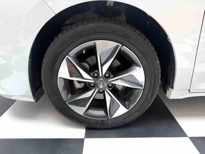 GAC Trumpchi M6 2021 Model Pro 270T Automatic Deluxe Edition – фото 7