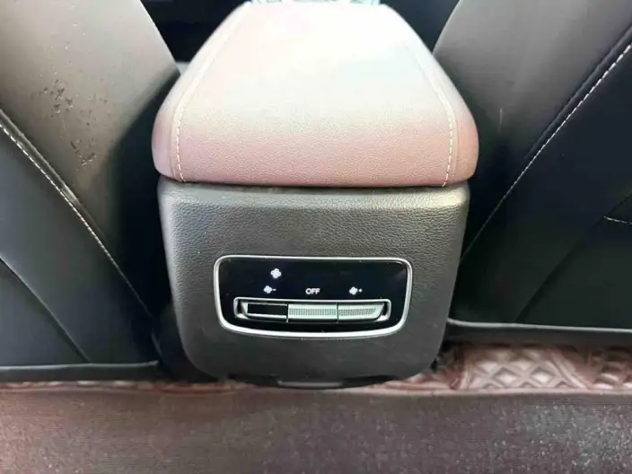 GAC Trumpchi M6 2021 Model Pro 270T Automatic Deluxe Edition – фото 9