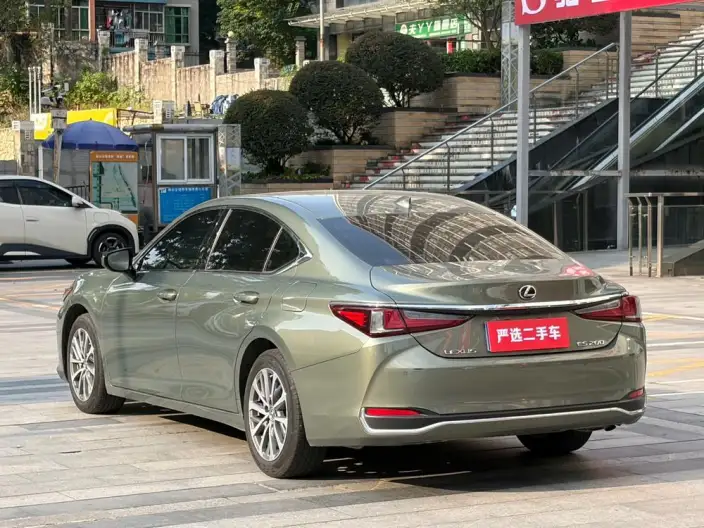 Lexus ES 2022 Model 200 Superior Edition – фото 4