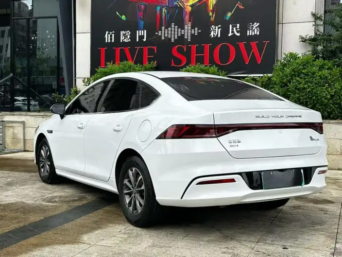 BYD Qin PLUS DM 2023 Model DM-i Champion Edition 55KM Leading Model – фото 4
