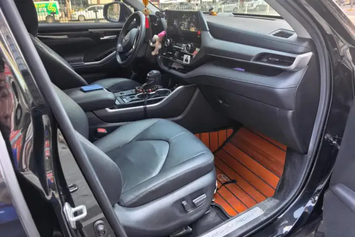 Toyota Highlander 2023 Model Hybrid 2.5L 4WD Premium Edition 7 seat – фото 7