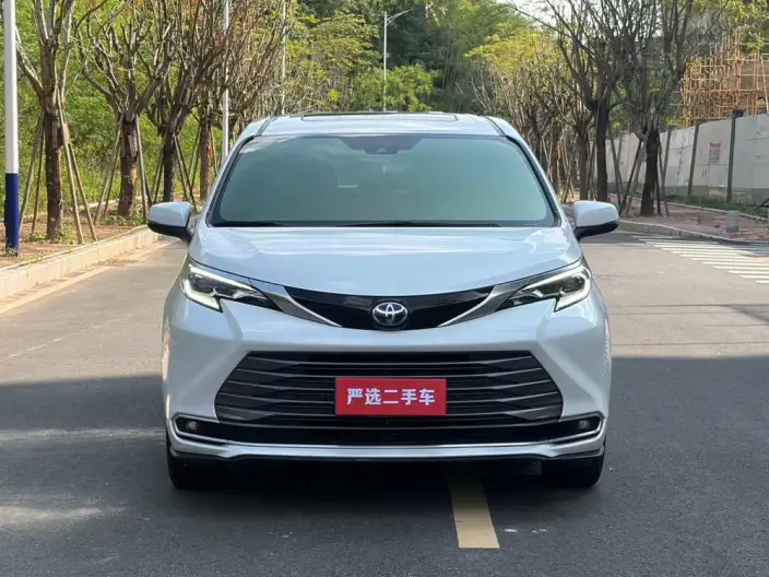 Toyota Sienna 2021 Model 2.5L Hybrid Supreme Edition – фото 2