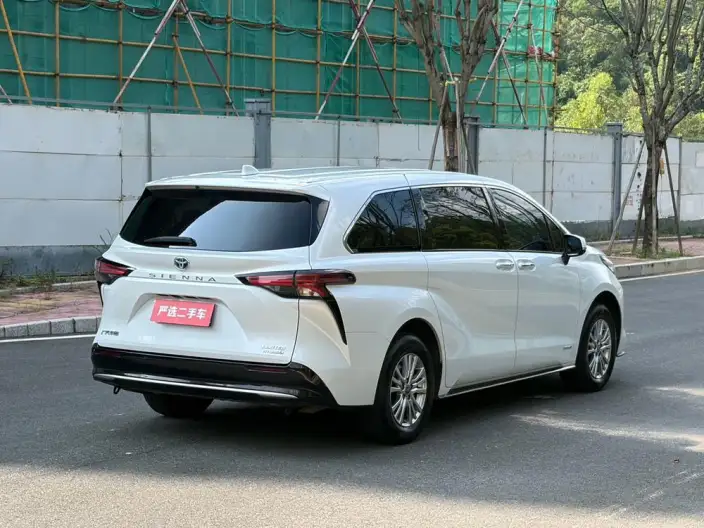 Toyota Sienna 2021 Model 2.5L Hybrid Supreme Edition – фото 6