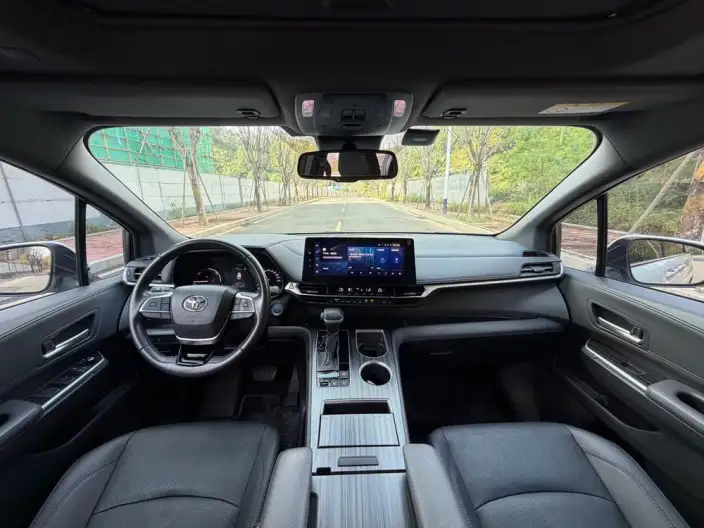 Toyota Sienna 2021 Model 2.5L Hybrid Supreme Edition – фото 7