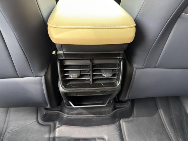 Geely Boyue L 2023 1.5TD DCT Premium – фото 16
