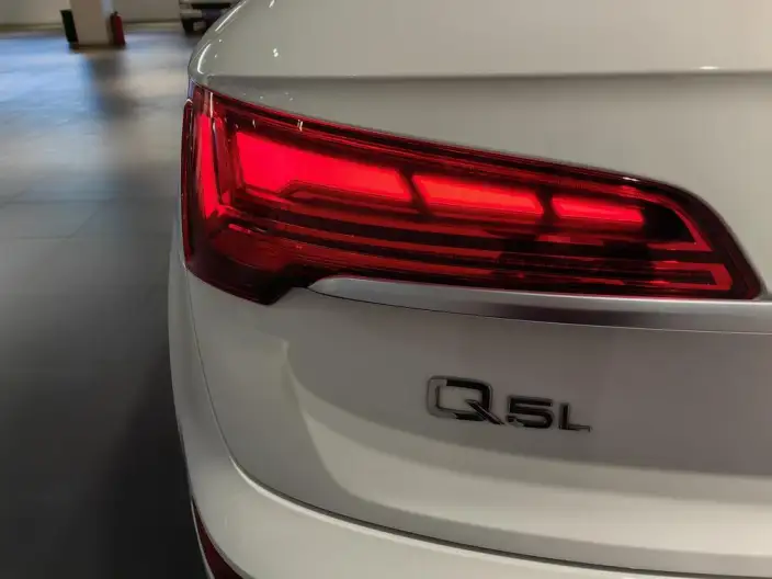 Audi Q5L 2023 Model 45T Luxury Dynamic Model – фото 10