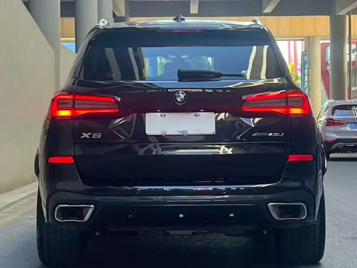 BMW X5 2022 Model xDrive 30Li Exclusive Model M Sports Set – фото 4