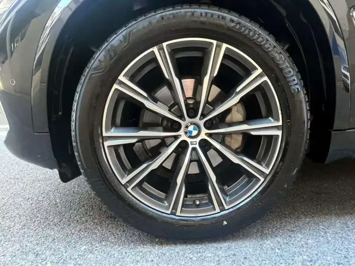 BMW X5 2022 Model xDrive 30Li Exclusive Model M Sports Set – фото 7