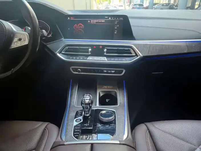 BMW X5 2022 Model xDrive 30Li Exclusive Model M Sports Set – фото 9