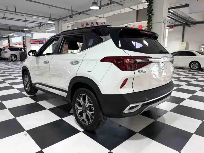 Kia Seltos 2021 Model 1.5L CVT Trend Edition – фото 4