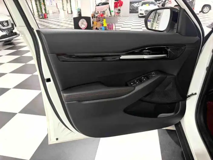 Kia Seltos 2021 Model 1.5L CVT Trend Edition – фото 7