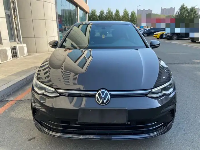 Volkswagen Golf 2023 Model 280TSI DSG R-Line Lite – фото 2