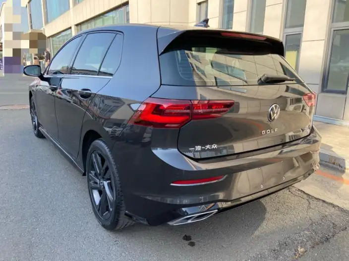 Volkswagen Golf 2023 Model 280TSI DSG R-Line Lite – фото 5