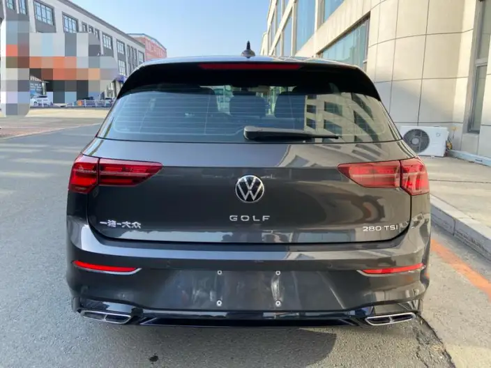 Volkswagen Golf 2023 Model 280TSI DSG R-Line Lite – фото 6