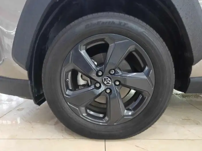 Toyota RAV4 2020 Model 2.0L CVT 4WD Fashion edition – фото 8