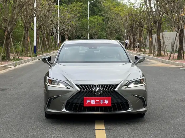 Lexus ES 2022 Model 200 Superior Edition – фото 2