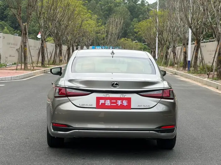 Lexus ES 2022 Model 200 Superior Edition – фото 5