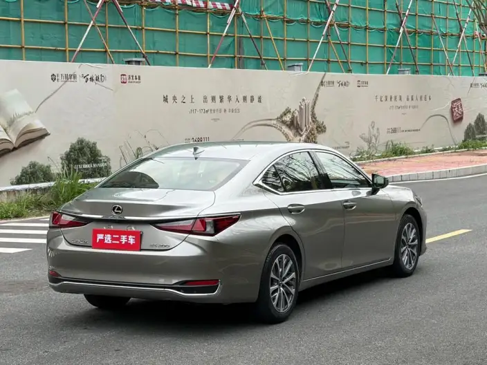 Lexus ES 2022 Model 200 Superior Edition – фото 6