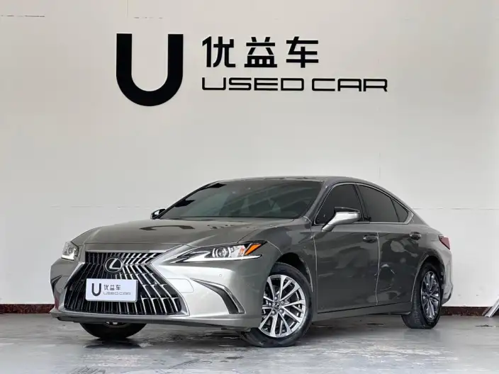 Lexus ES 2021 Model 200 Superior Edition – фото 1