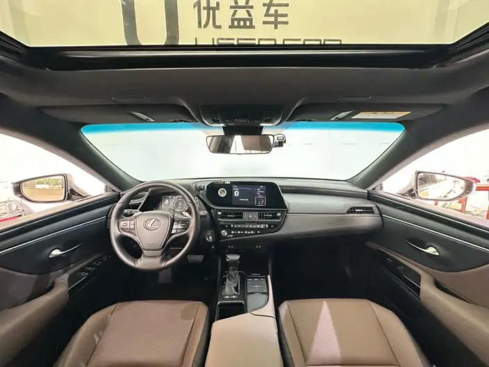 Lexus ES 2021 Model 200 Superior Edition – фото 7