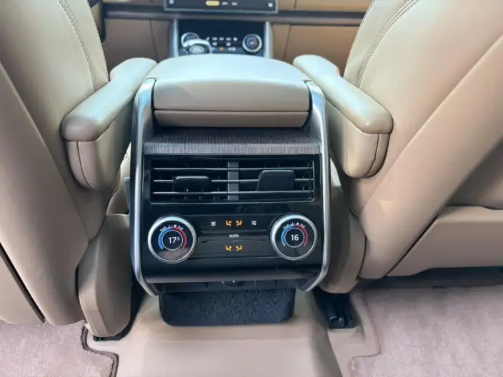 Range Rover 2023 Model 3.0 L6 400PS Shengshi VII seat Extended Edition – фото 8
