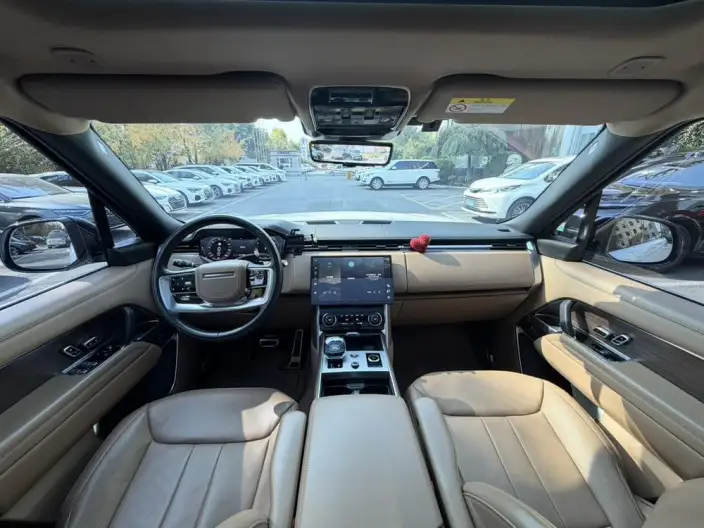 Range Rover 2023 Model 3.0 L6 400PS Shengshi VII seat Extended Edition – фото 9