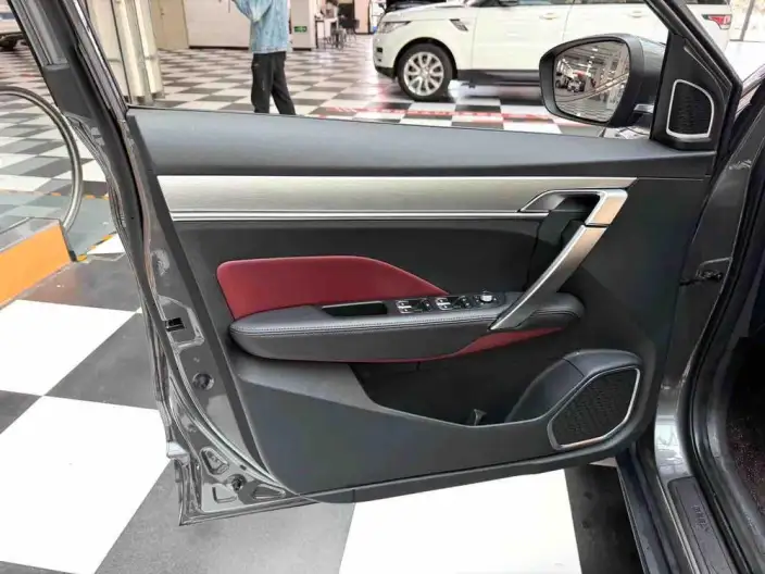 Geely Binyue 2021 Model 240T DCT Platinum edition – фото 9