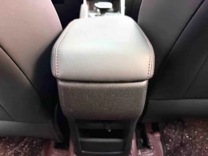 Geely Binyue 2021 Model 240T DCT Platinum edition – фото 10