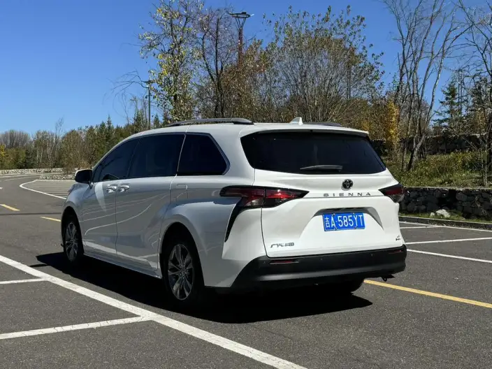 Toyota Sienna 2026 Model Hybrid 2.5L Comfort Edition – фото 4