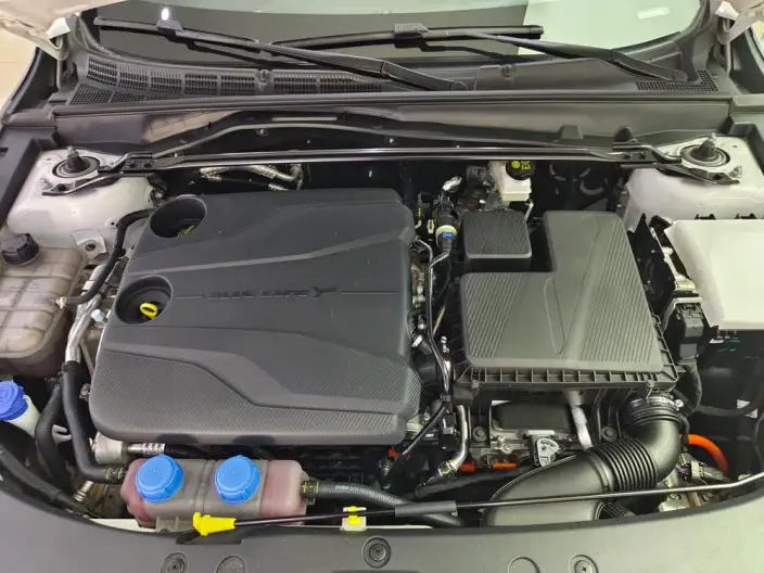Changan UNI-V iDD 2024 Model Blue whale Smart power iDD 136km Smart Prestige Model – фото 8