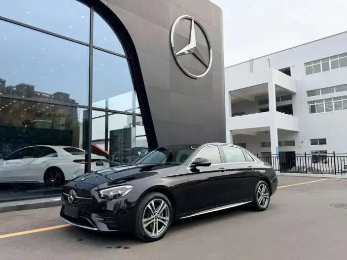 Mercedes-Benz E-Class 2023 Model E 260 L 4MATIC Sports sedan – фото 1