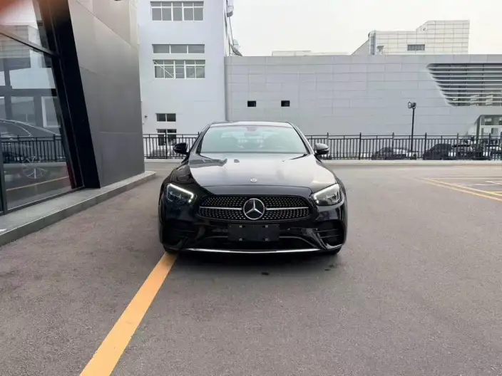 Mercedes-Benz E-Class 2023 Model E 260 L 4MATIC Sports sedan – фото 2