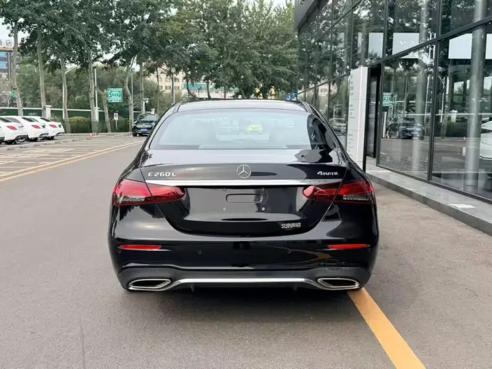 Mercedes-Benz E-Class 2023 Model E 260 L 4MATIC Sports sedan – фото 5