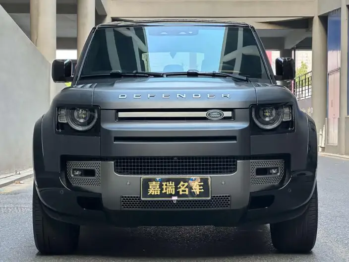 Land Rover Defender 2024 Model 110 3.0T P400 X-Dynamic HSE – фото 2